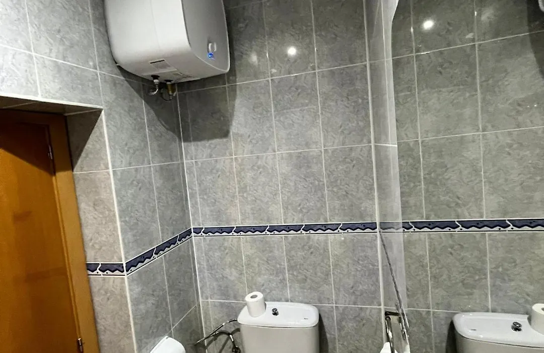 Thc Gran Via Hostel-1