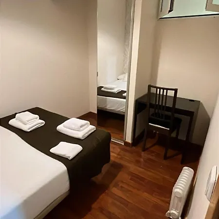 Thc Gran Via Hostel-2
